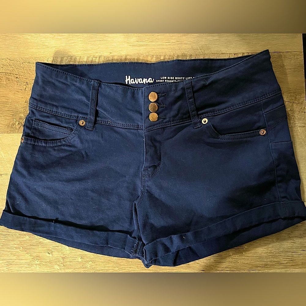 Women’s sws denim co. shorts in navy blue size 7 like new condition worn once!
